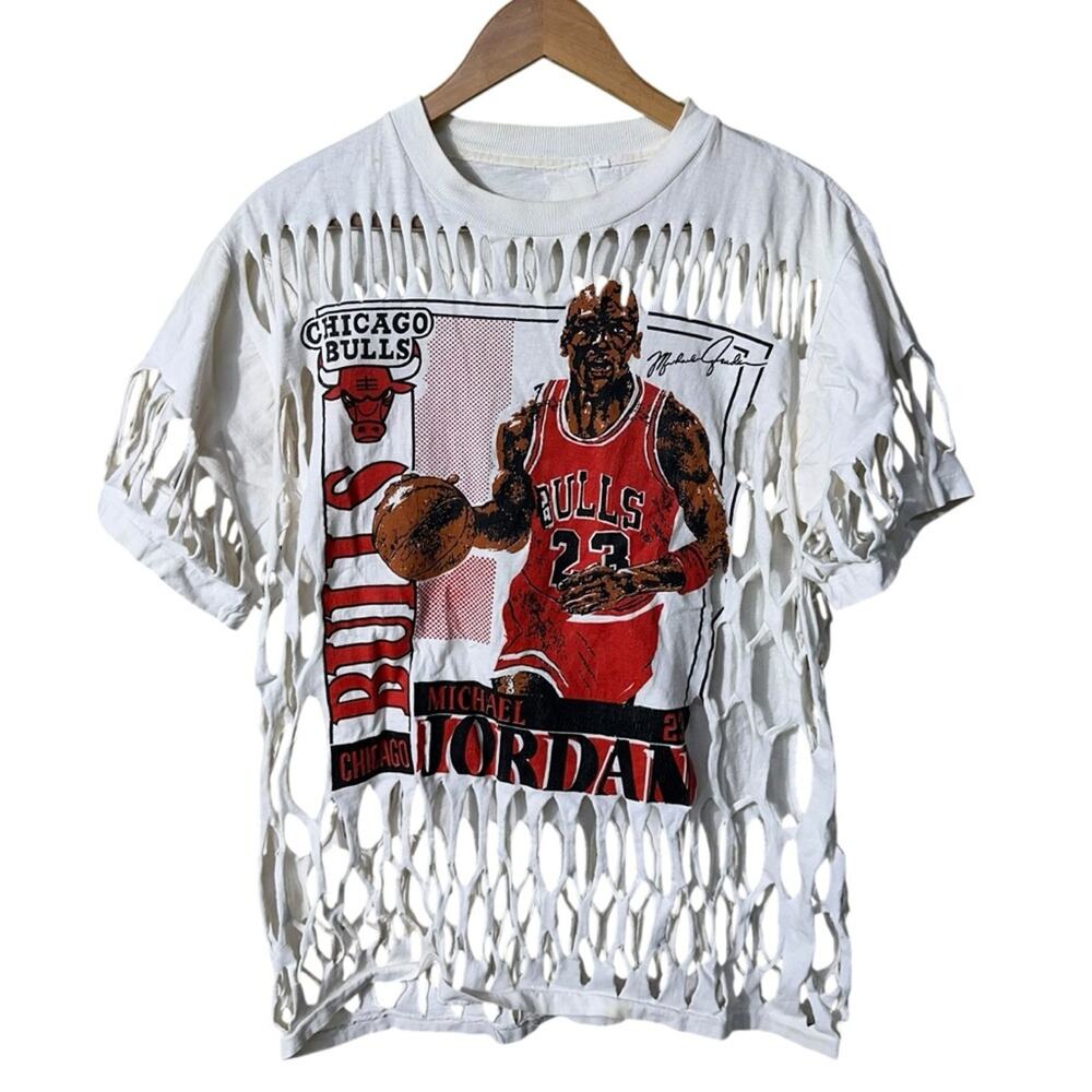 Vintage 90's Chicago Bulls Michael Jordan Distressed Tee Single Stitch Med/Large